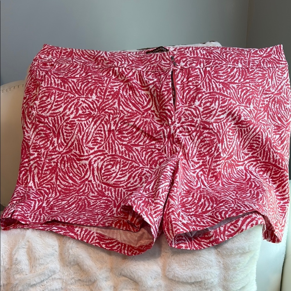 Women's Clam colored Patterned Shorts
